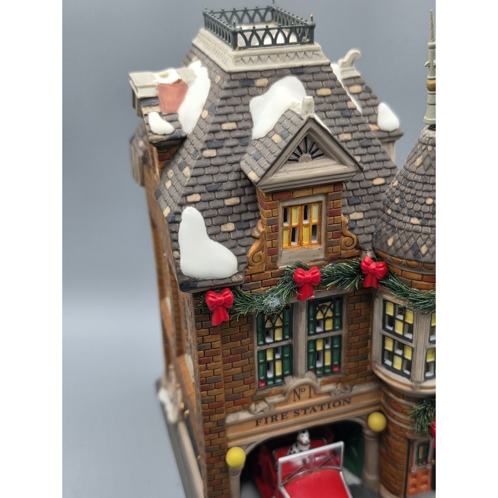 Dept 56 Profiles Fire Station No 1 State Farm 65th Anniversary 2000 #05709 - Picture 13 of 16